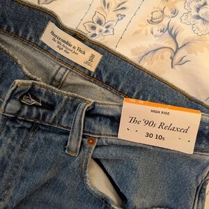 Abercrombie & Fitch Women's Relaxed Jeans
